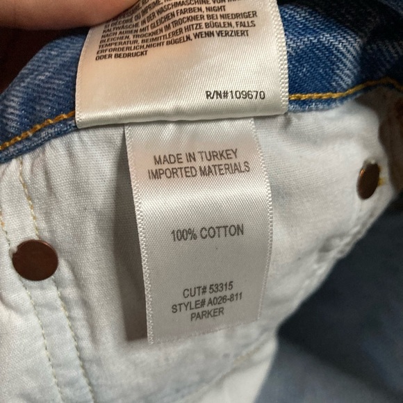 Agolde Parker Cut Off Denim Short Light Wash Size 29 - Picture 9 of 10